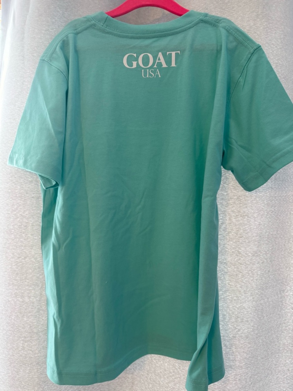 GOAT USA Lot - purple sweatshirt & mint tee-shirt. - Picture 4 of 4
